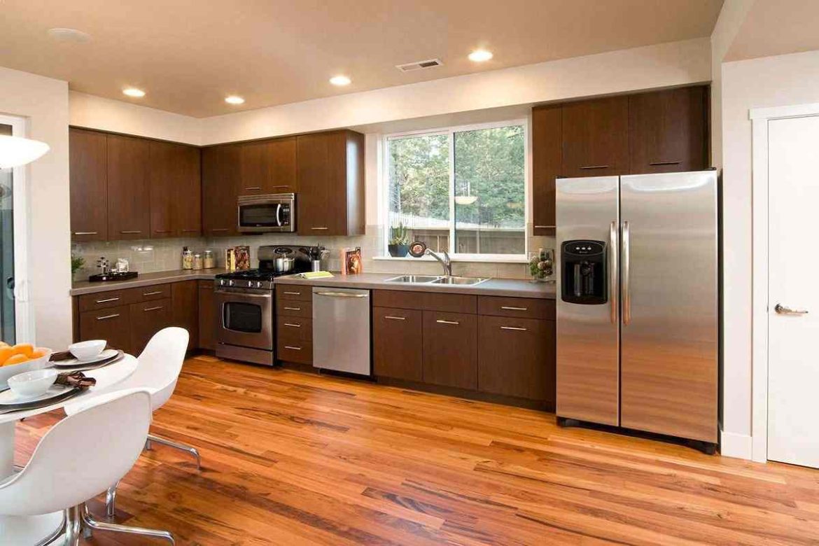 Vinyl Interlocking kitchen floor tiles design advantages